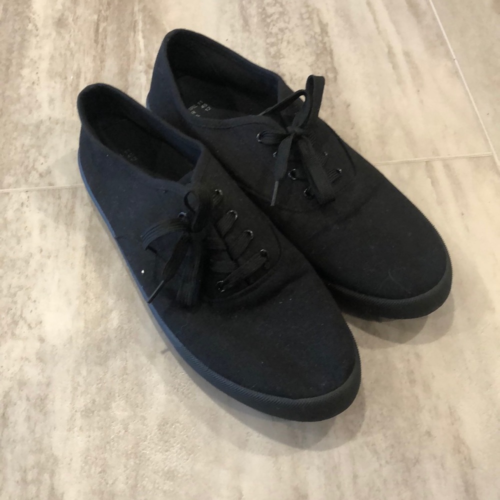 Black canvas shoes